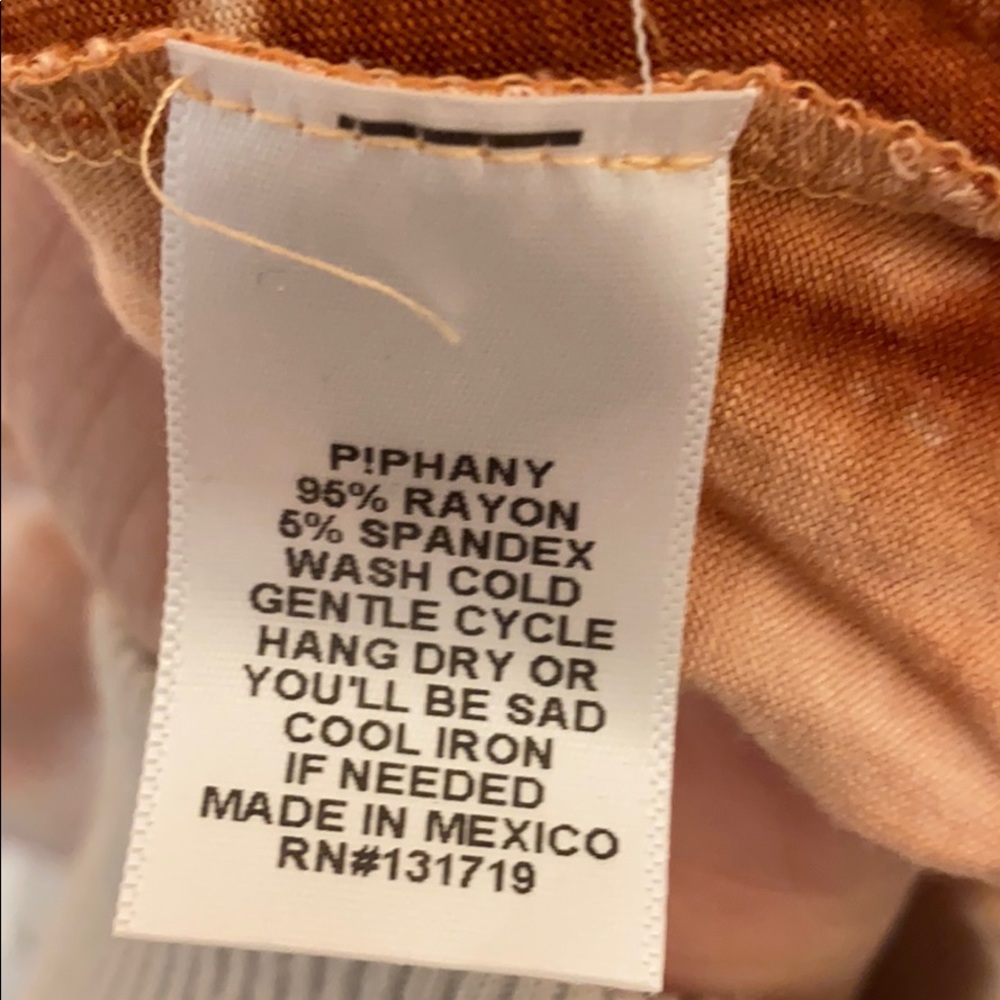 Piphany Top - Picture 3 of 3